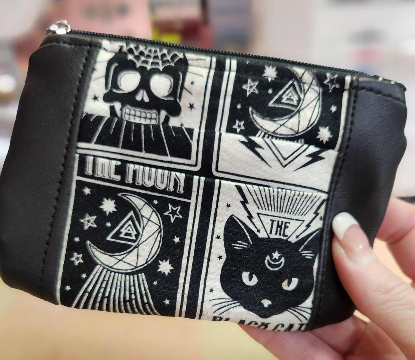 Spooky Tarot Card Zip-Up Cardholder