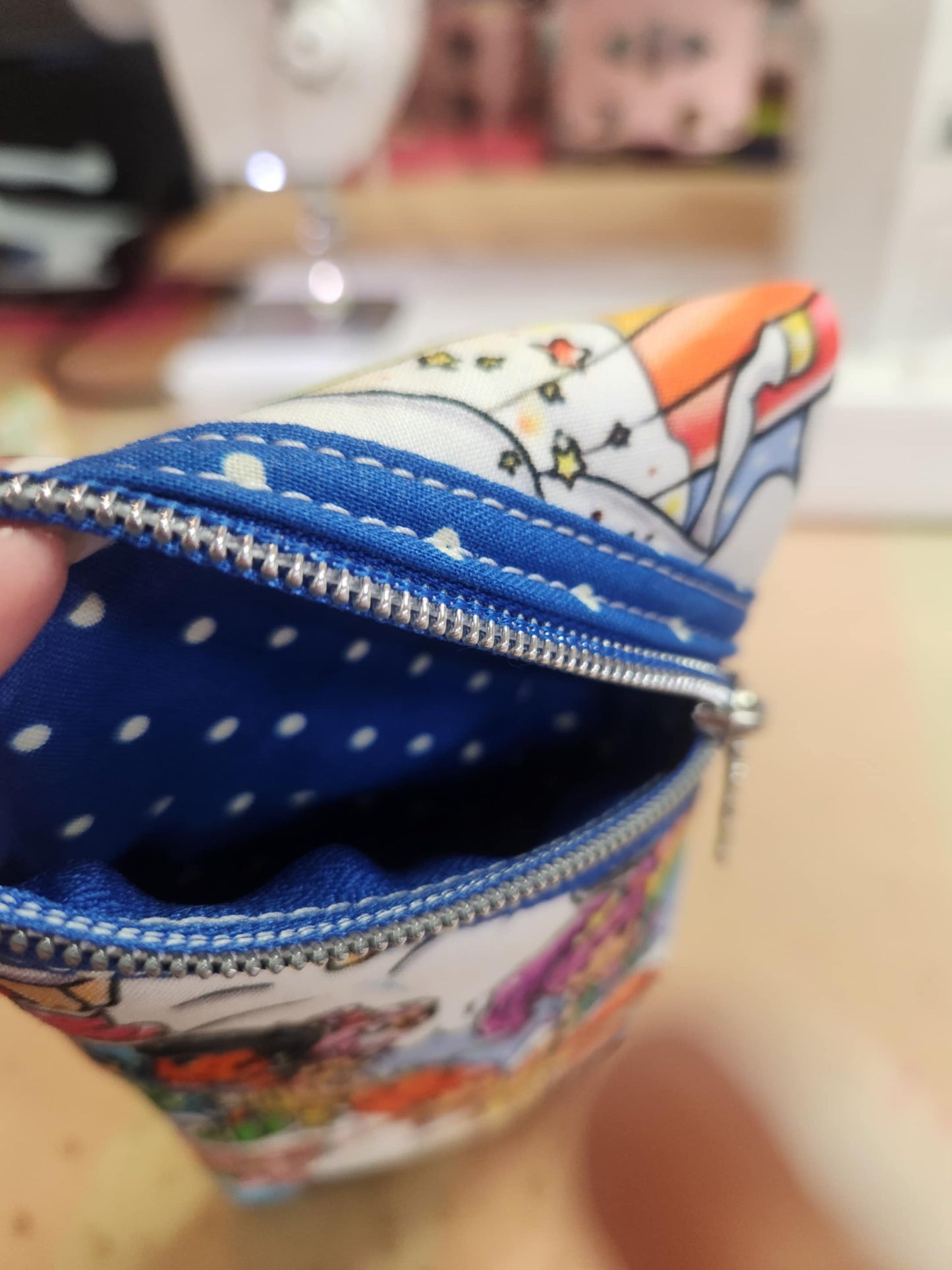 80's Rainbow Friends Diagonal Zippered Pouch for E-Readers, Tablets, iPads, Sunglasses (Copy)