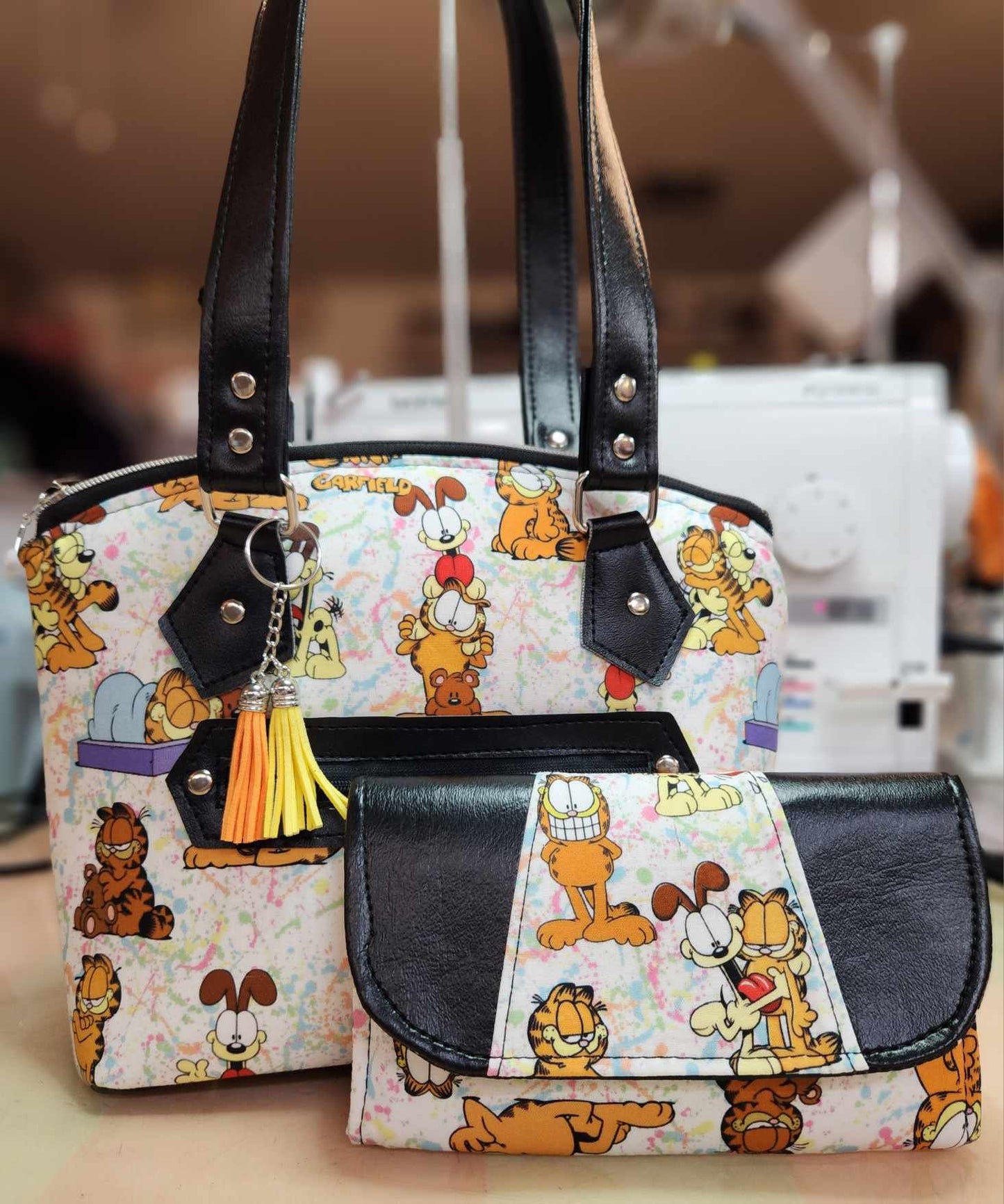 80's Orange Cat & Dog Friend Domed Handbag