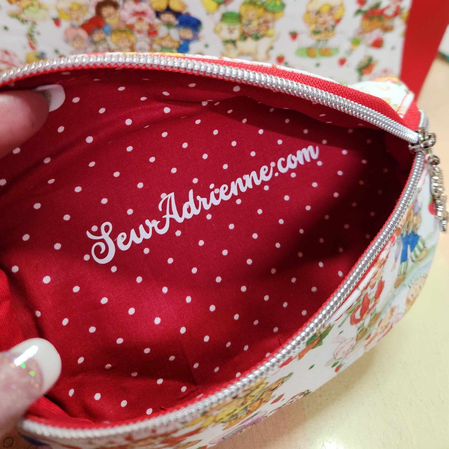 80's Strawberry Girl Zippered Sunglasses Glasses Case
