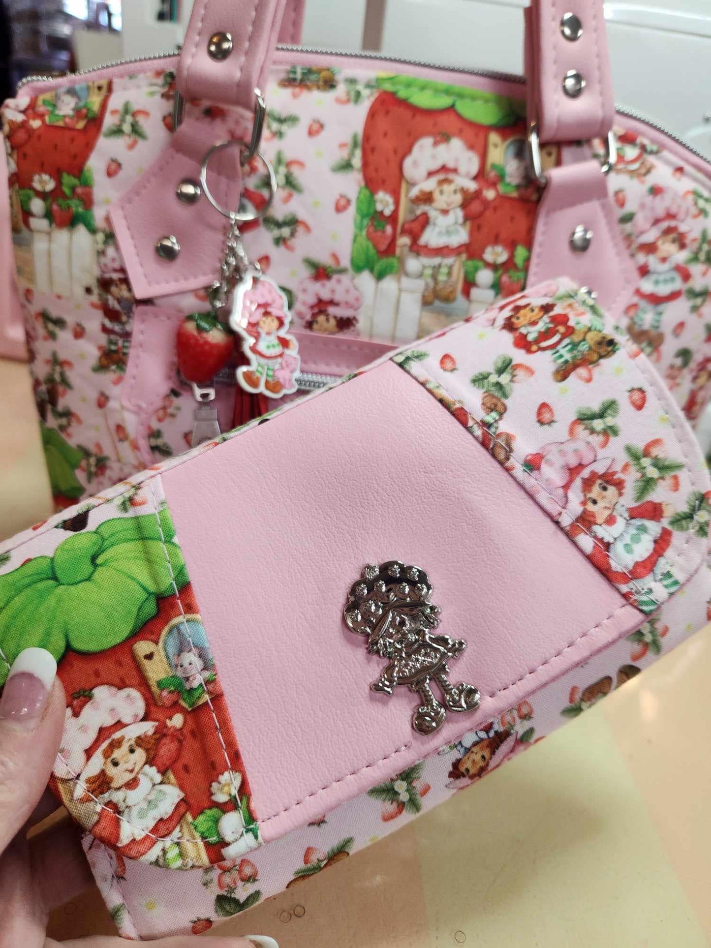Strawberry Girl Accordion Wallet