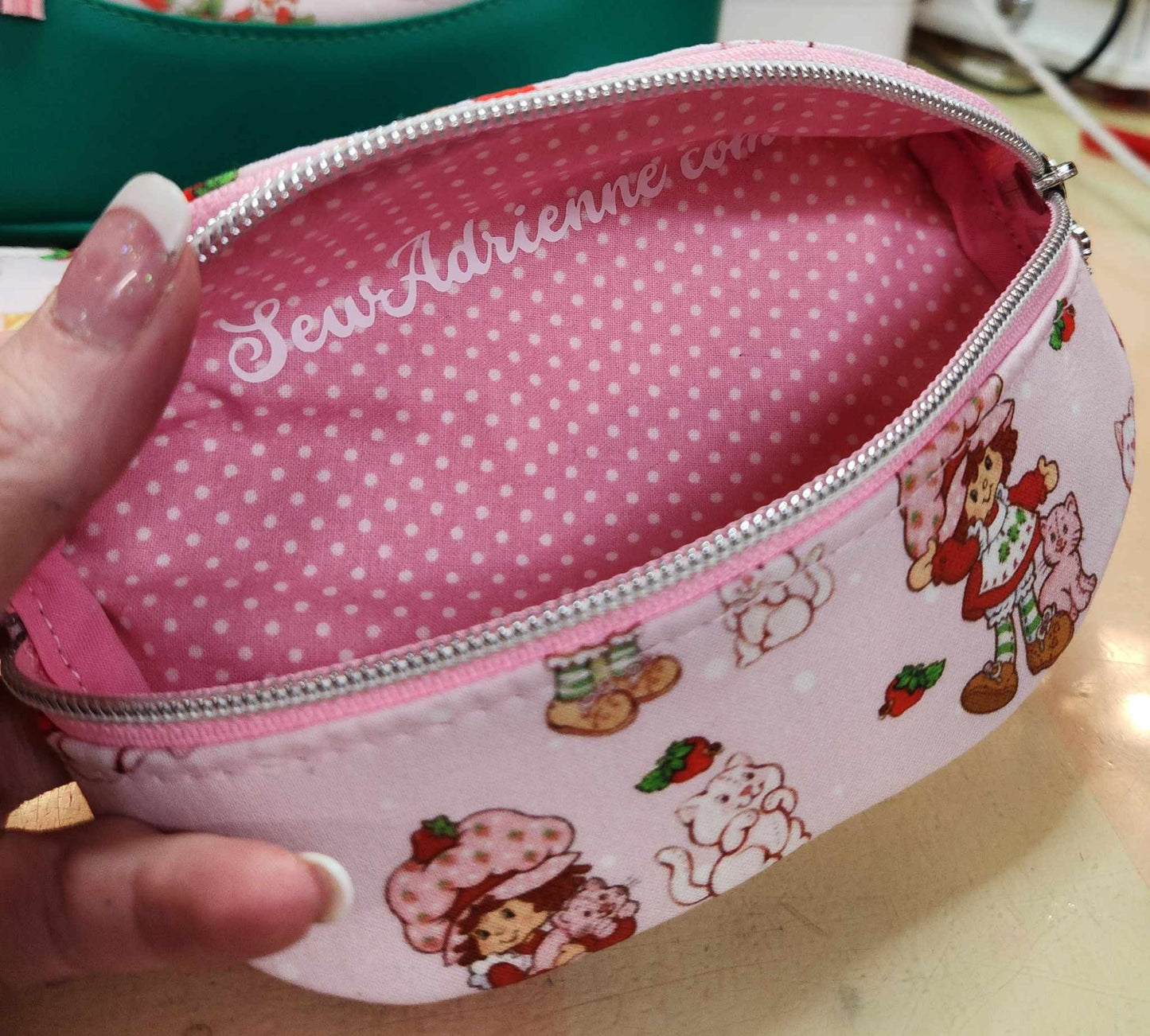 Strawberry Girl Zippered Sunglasses Glasses Case