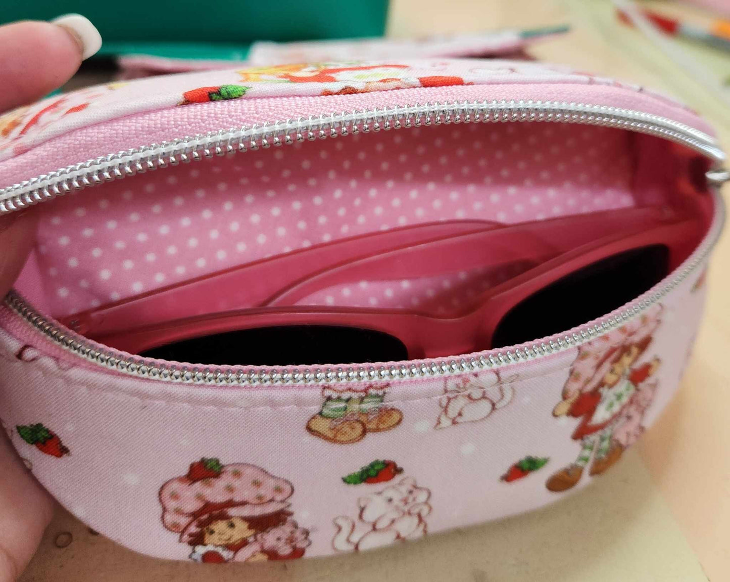 Strawberry Girl Zippered Sunglasses Glasses Case