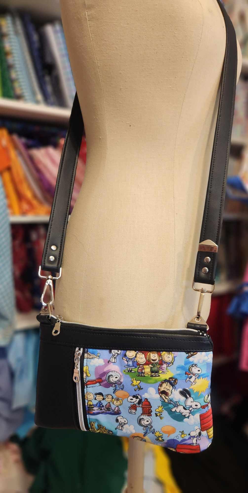 Peanuts Gang Zippered Clutch Crossbody