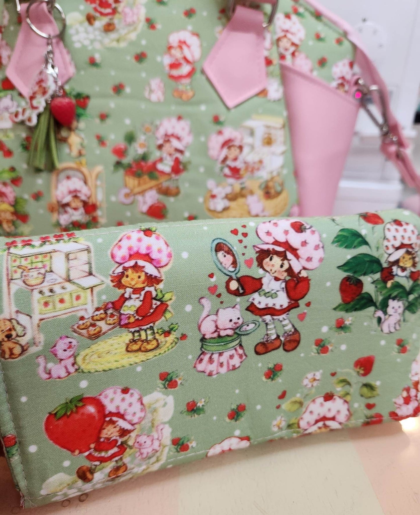 Strawberry Girl & Friends Accordion Wallet
