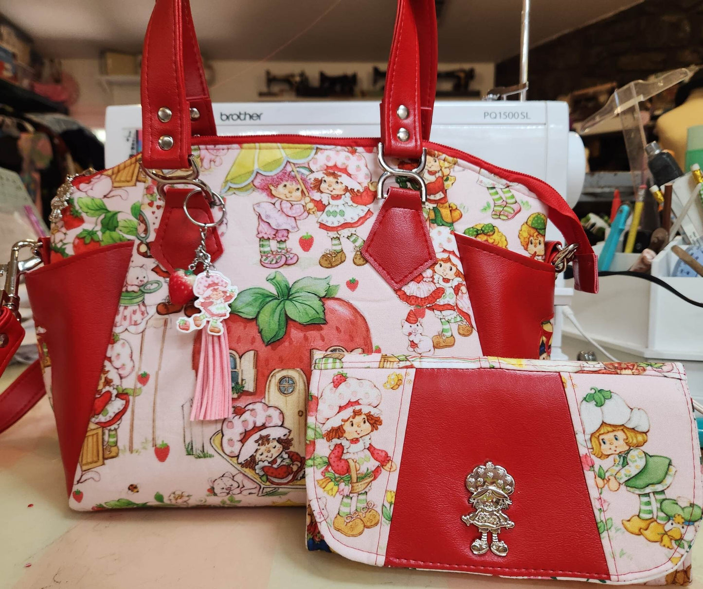 Scented Option! Strawberry Friends Shoulder Bag