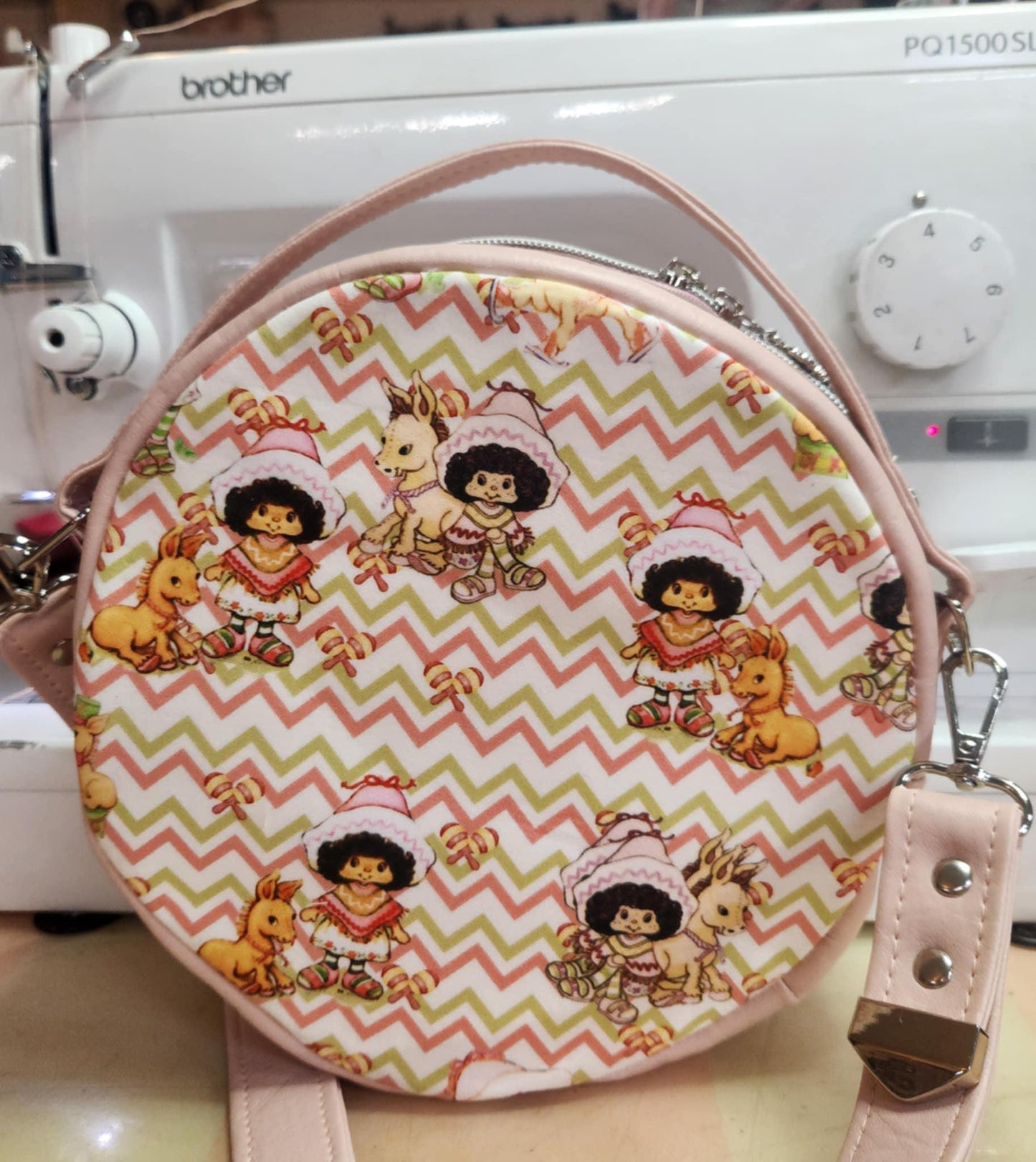 80's Cafe Ole Girl Circle Bag Crossbody