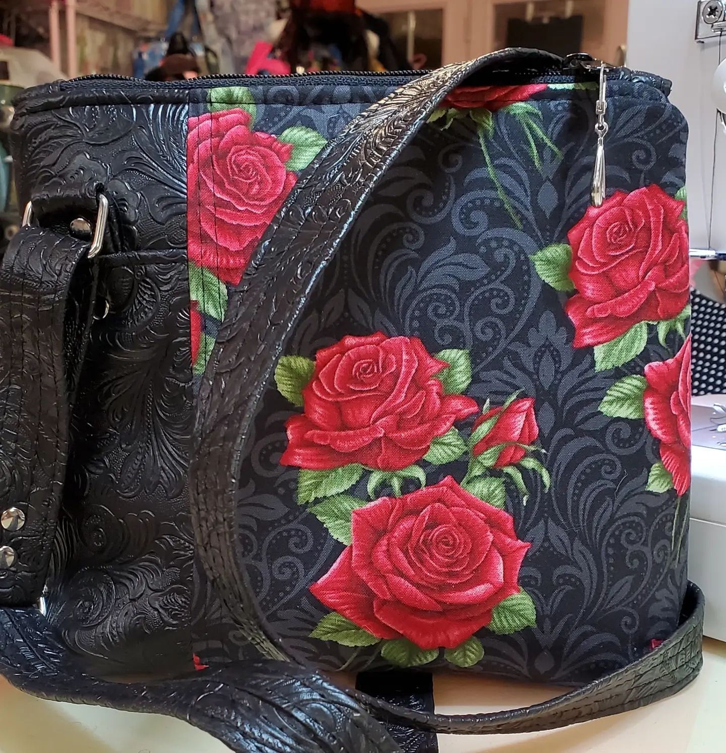 Red Roses Scrolls Crossbody Bag