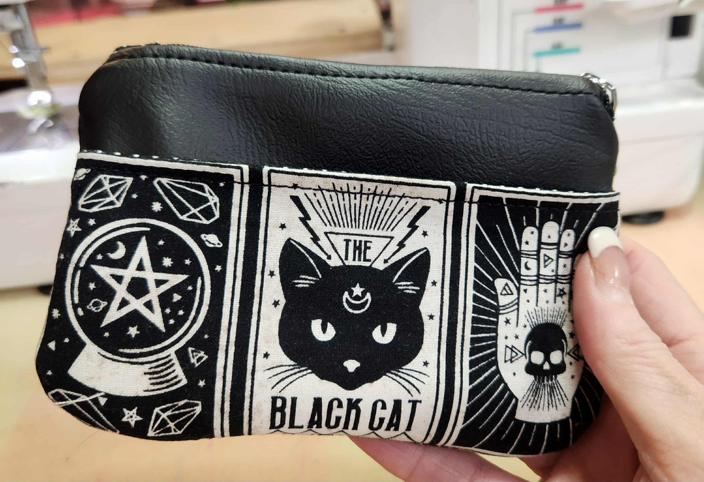 Spooky Tarot Card Zip-Up Cardholder