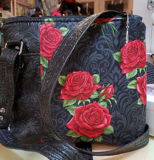 Red Roses Scrolls Crossbody Bag