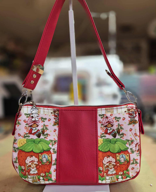 READY TO SHIP! 80's Strawberry Girl Baguette Shoulder Bag