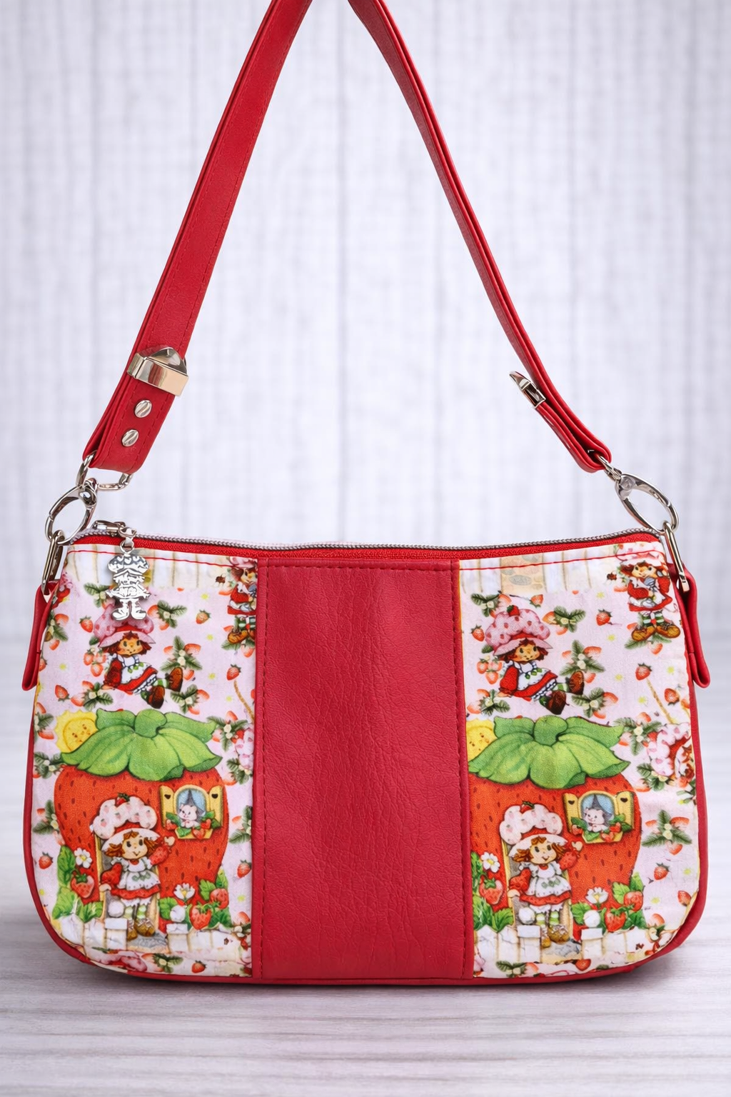 READY TO SHIP! 80's Strawberry Girl Baguette Shoulder Bag