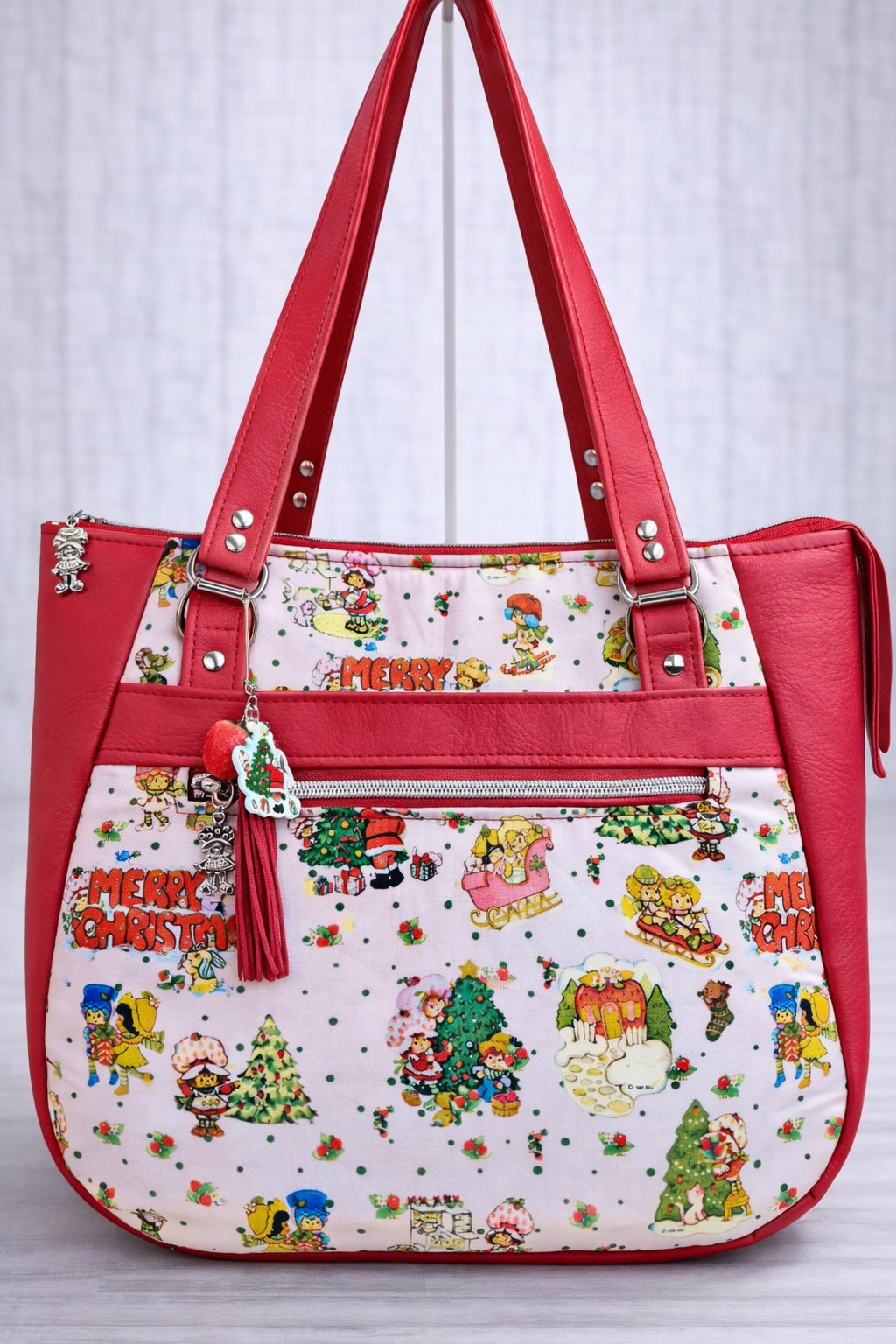 Scented Option! Christmas Strawberry Friends Large Handbag