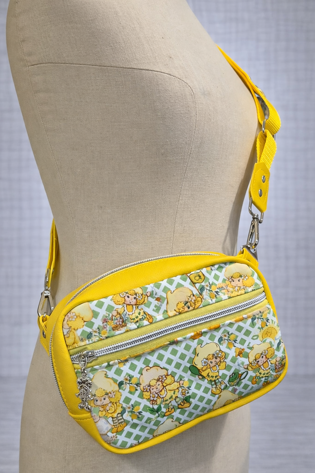 Scented Option! Lemon Friend, Small Sling, Fanny, Hip Pack