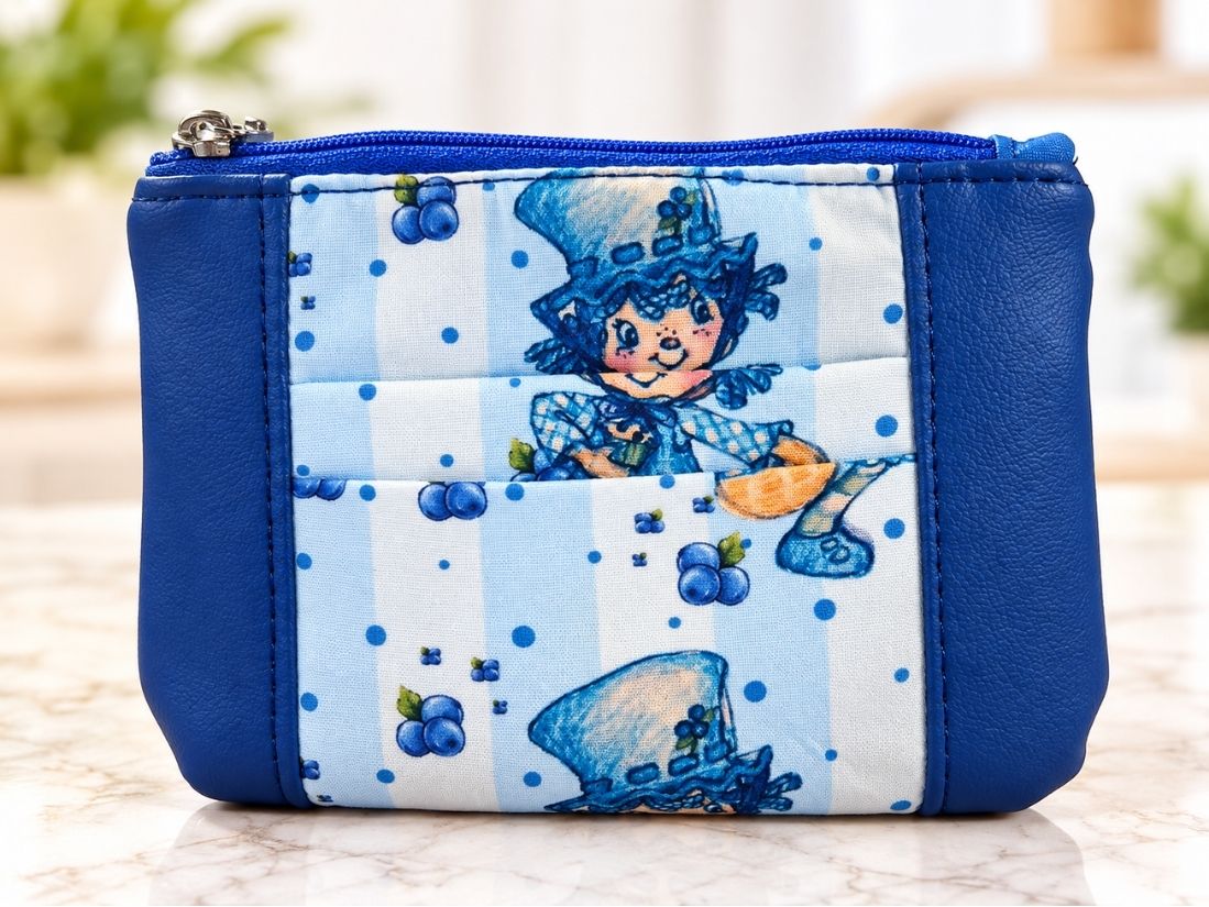 Blueberry Muffin Collab with Creator Muriel J. Fahrion Zip-Up Cardholder