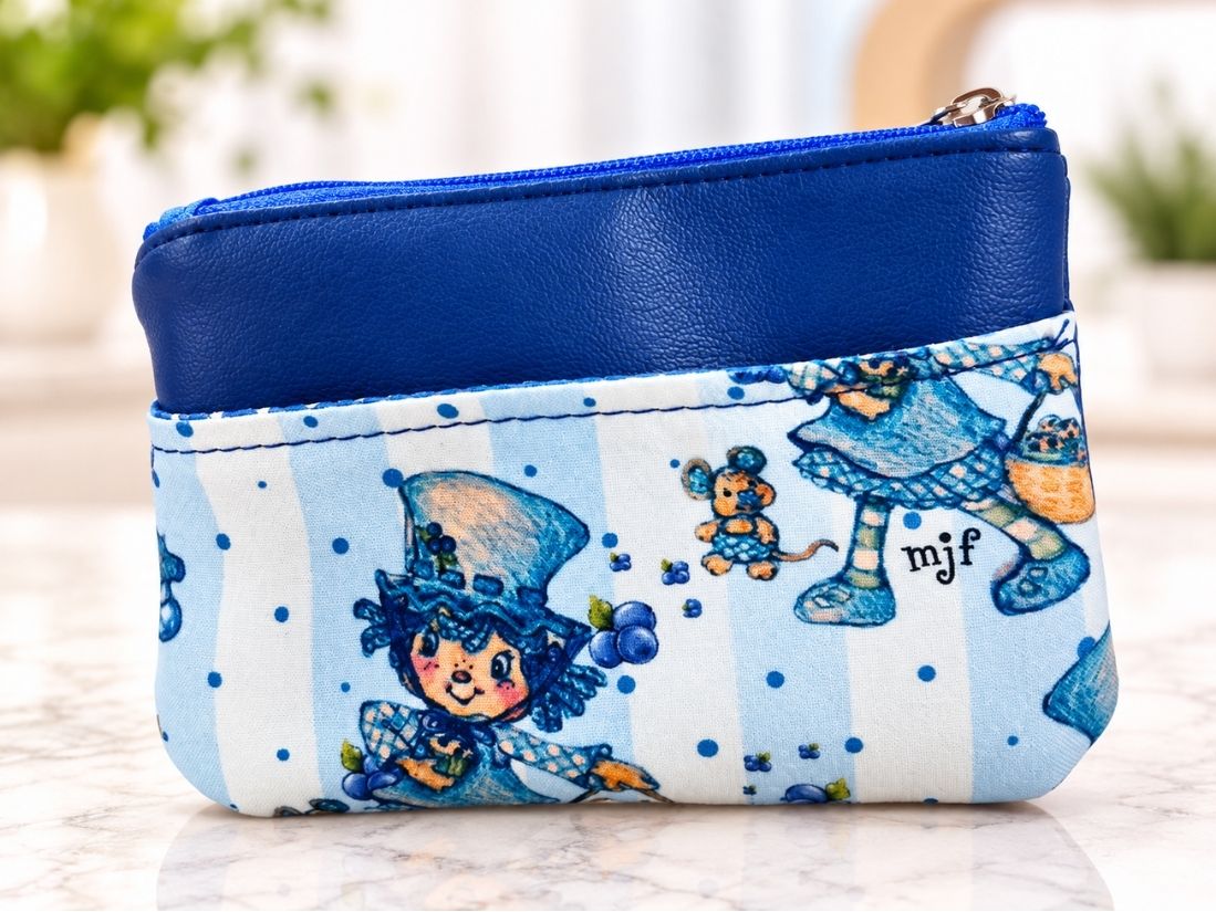 Blueberry Muffin Collab with Creator Muriel J. Fahrion Zip-Up Cardholder