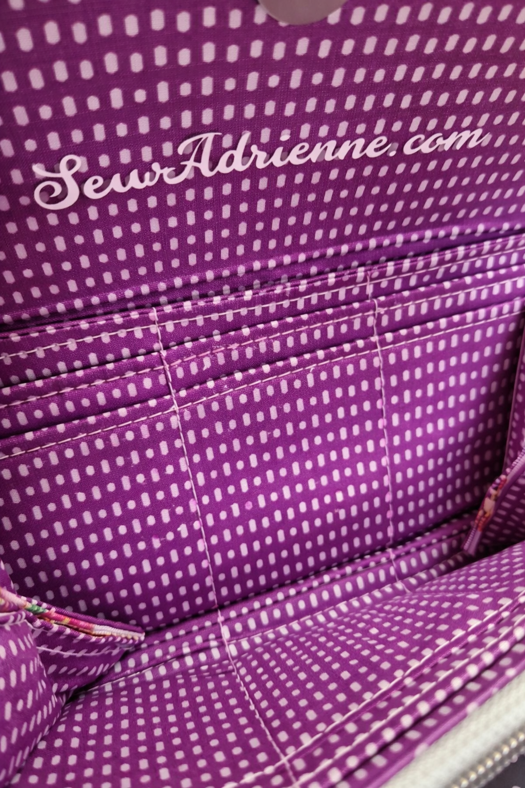 80's Raspberry Girl Accordion Wallet