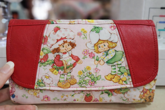 Strawberry Girl & Friends Accordion Wallet
