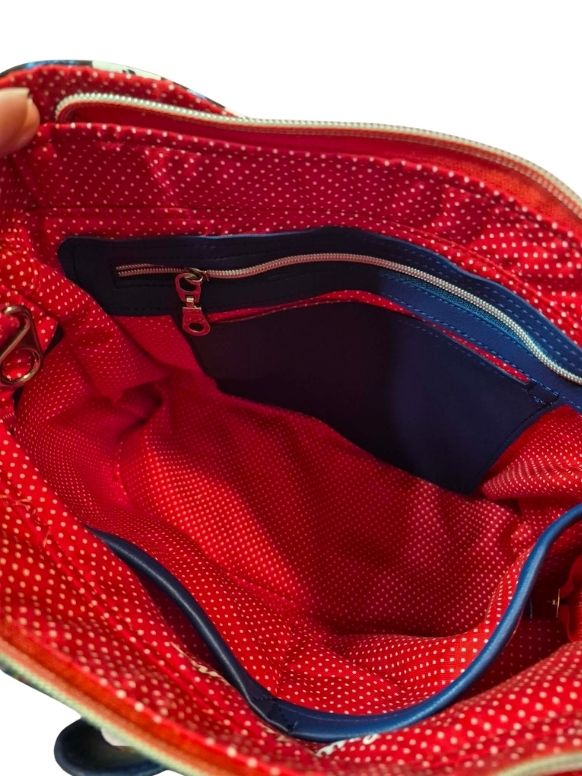 Wonder Woman Bow Front Handbag